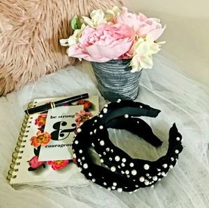 Faux Velvet & Pearl Black Headband